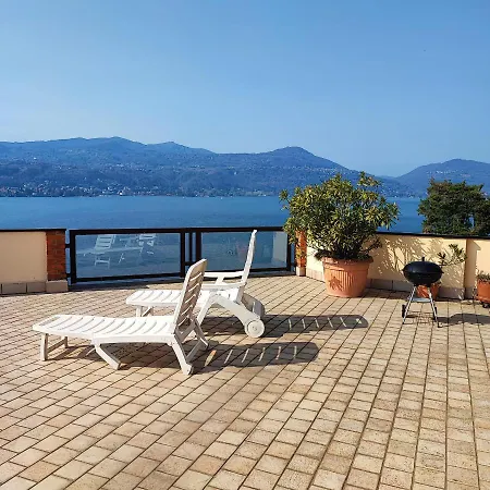 Attico 180° - With Stunning Lake View And Pool Apartment