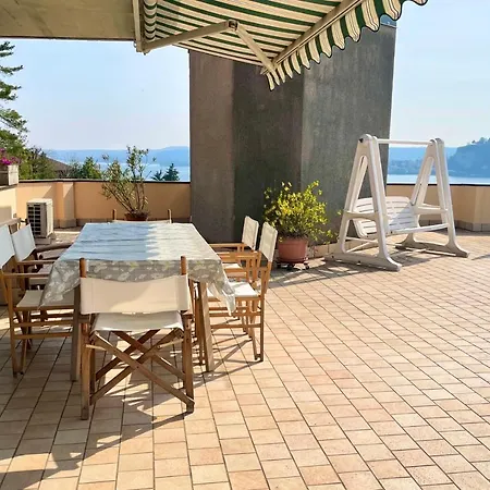 Attico 180° - With Stunning Lake View And Pool