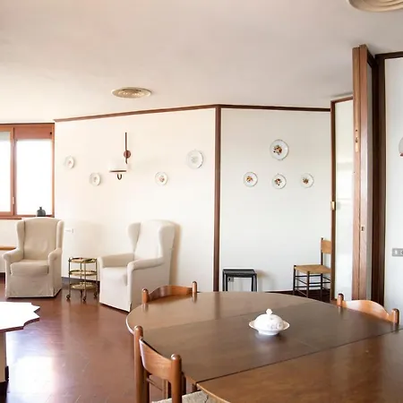 Apartment Attico 180° - With Stunning Lake View And Pool Angera