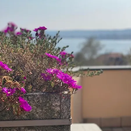 Apartment Attico 180° - With Stunning Lake View And Pool *